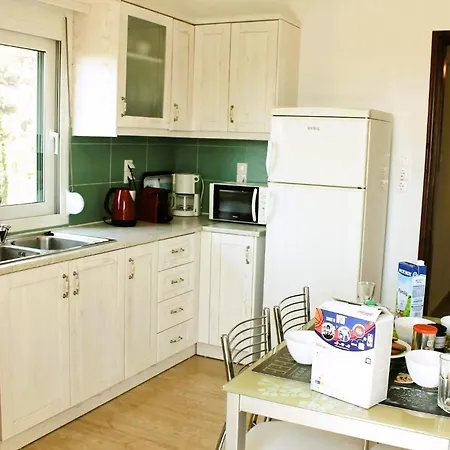 Bakers House Two Bedroom Apartment, Where Every Moment Becomes A Memory Gimari