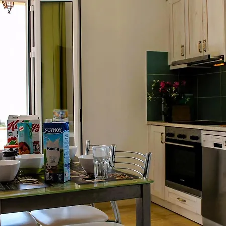 Bakers House Two Bedroom Apartment, Where Every Moment Becomes A Memory Gimari