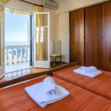 Bakers House Two Bedroom Apartment, Where Every Moment Becomes A Memory Holiday home *